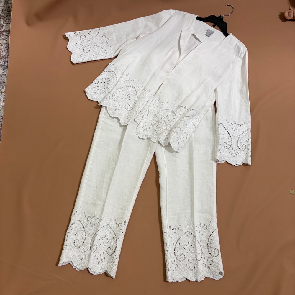 Chicos White 100% Linen 2 Piece Eyelet Embroidery Pant Set Jacket Size 0 S 4 6